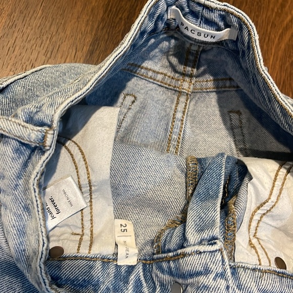 3/$15 PacSun distressed mom jeans - Picture 3 of 5